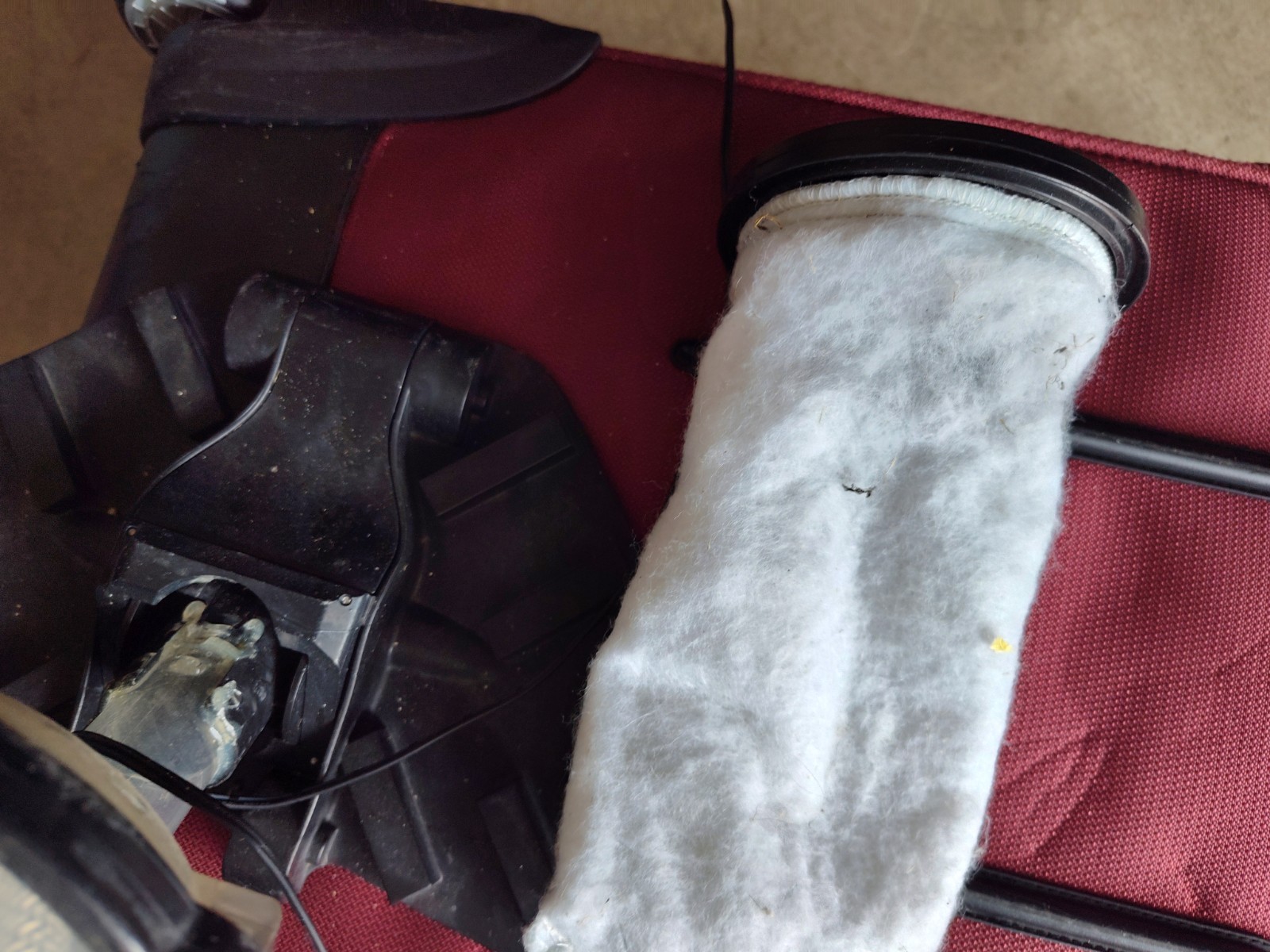 Volt Fx8 Li Pool Vacuum Untested, For Parts, Repair or Use. As Is In Pictures