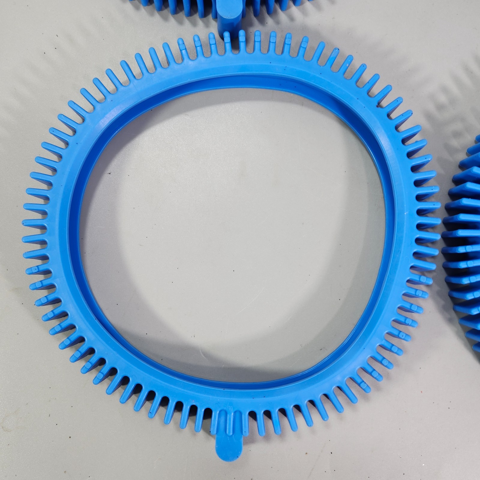The Pool Cleaner Super Hump Front and Rear Tire Blue 896584000-143 896584000-082