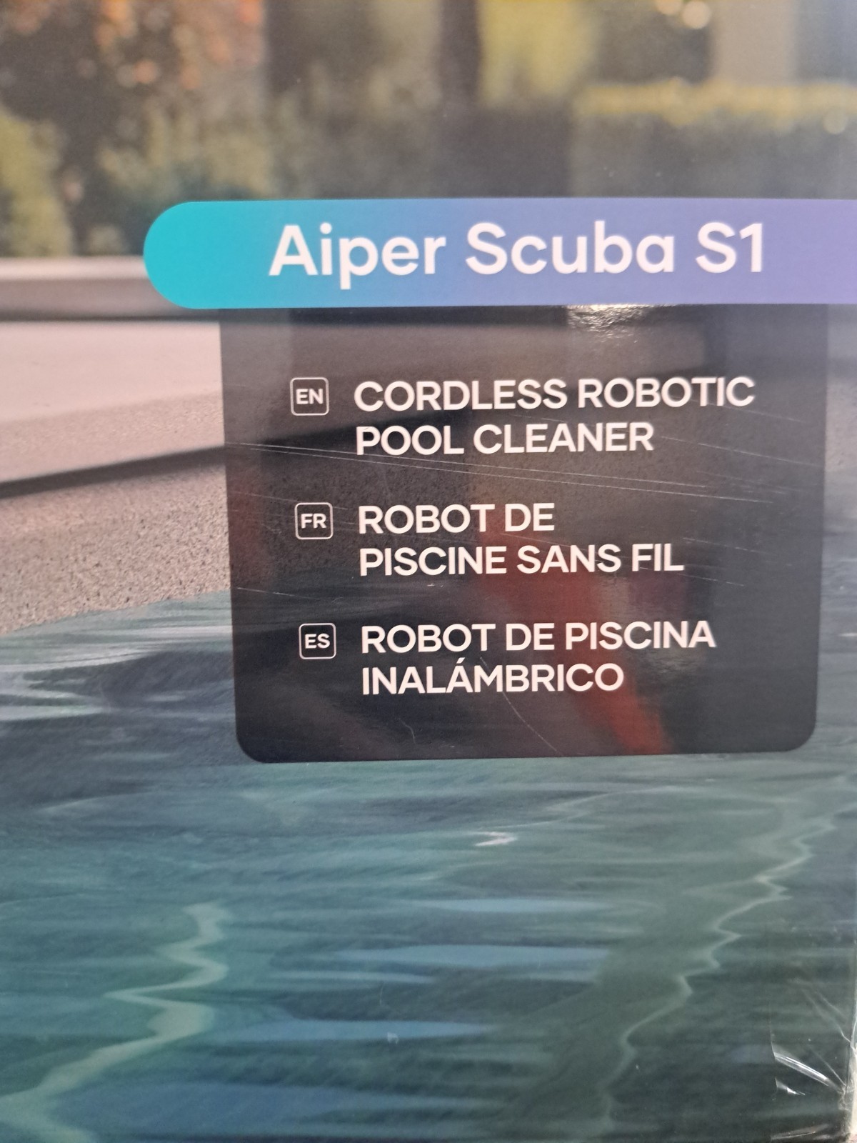 Aiper Scuba S1 Smart Wall Climbing Robot Cordless Automatic Pool Vacuum Cleaner
