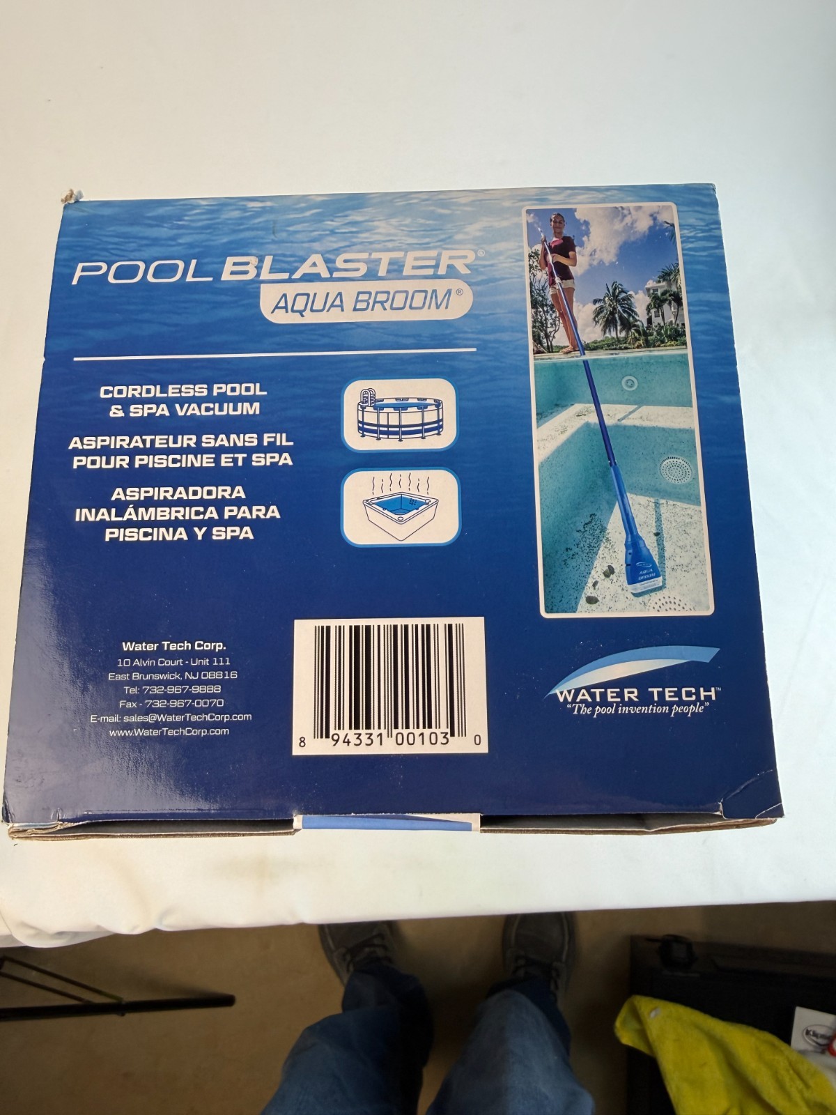 Water Tech Pool Blaster Aqua Broom Handheld Battery Operated Spa & Pool Vacuum