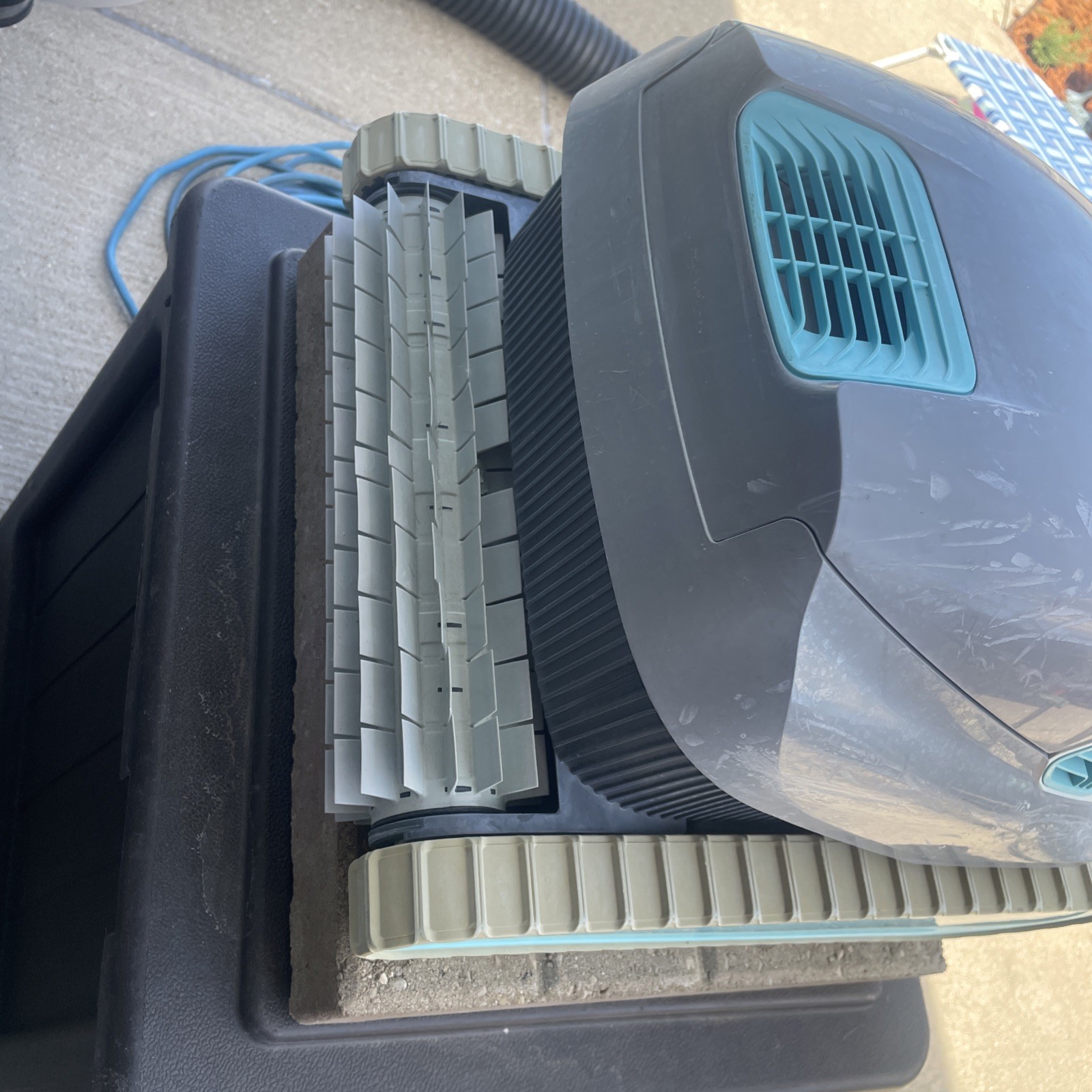 Maytronics Dolphin Active 20 Pool Cleaner Robot – No power Supply- no filter