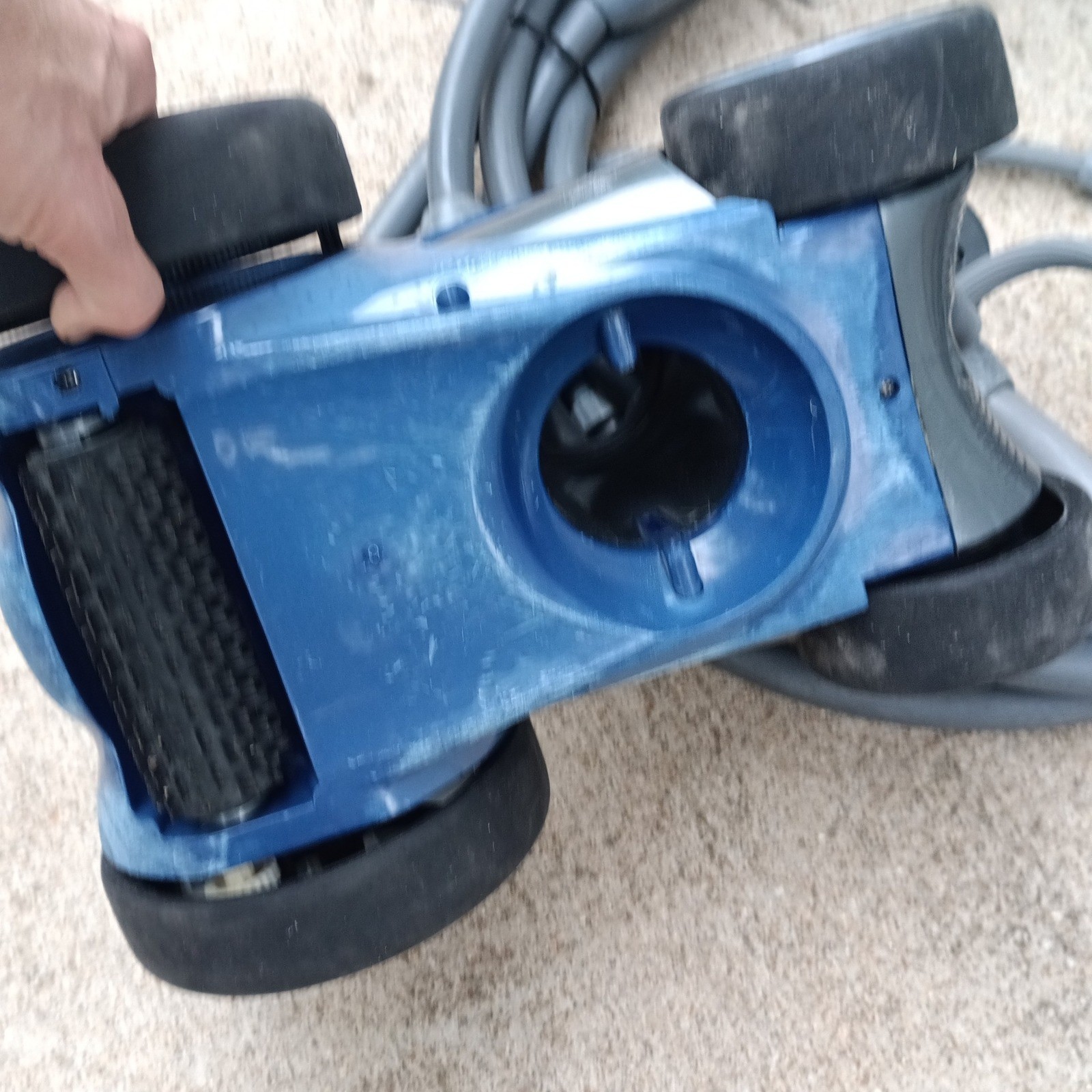 Pentair Racer Inground Pool Cleaner 360228 Head Parts Only with Hose UNTESTED