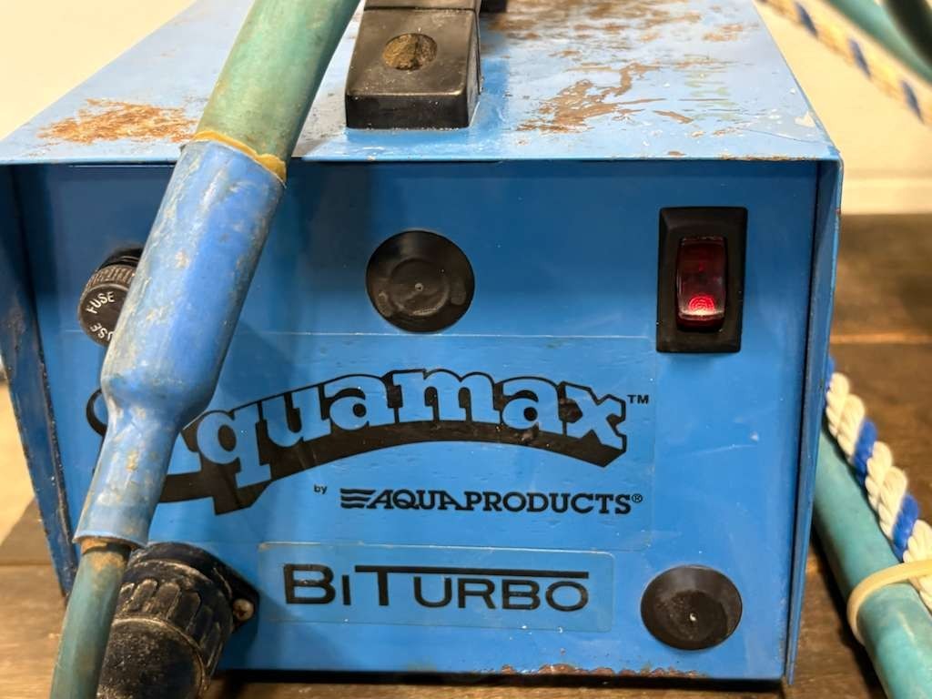 Aqua Products Aquabot AquaMAX Bi-Turbo Commercial Pool Cleaner w/ Power Supply