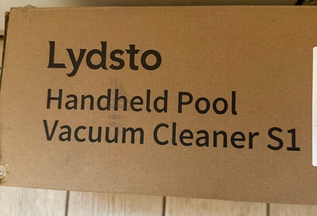 Lydsto Handheld Pool Vacuum with Telescopic Pole, Cordless Rechargeable