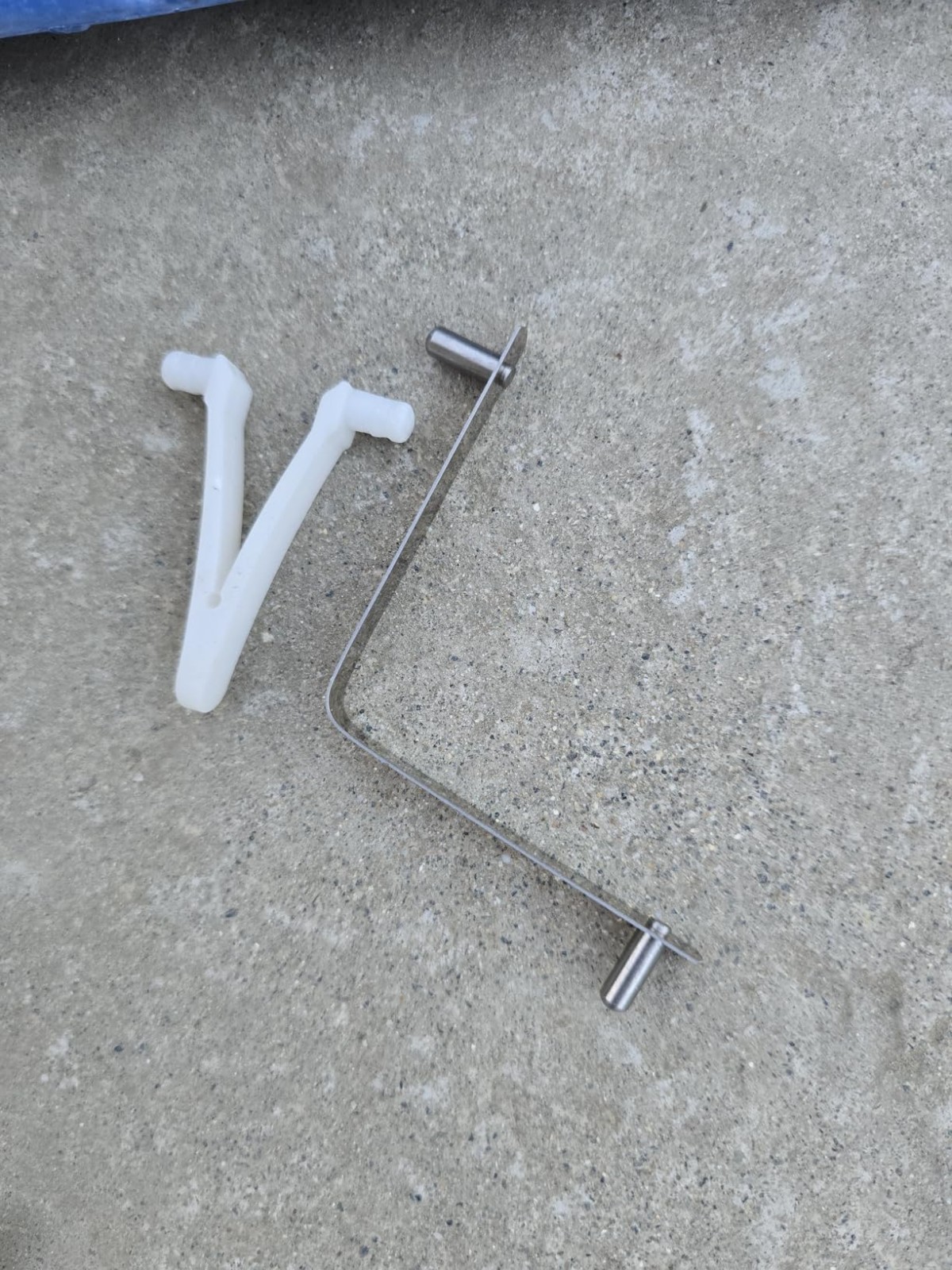 3 Pcs Pool Pole Clips Stainless Steel V Clips Pool Brush Clip Pool Hooks for Po