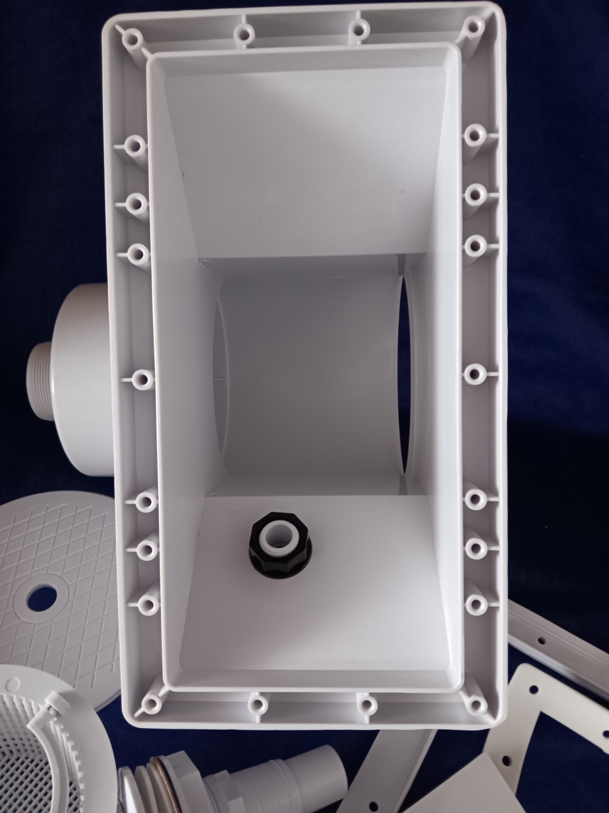 Above Ground Skimmer with Automatic Level Control Wide Mouth Hydrotools