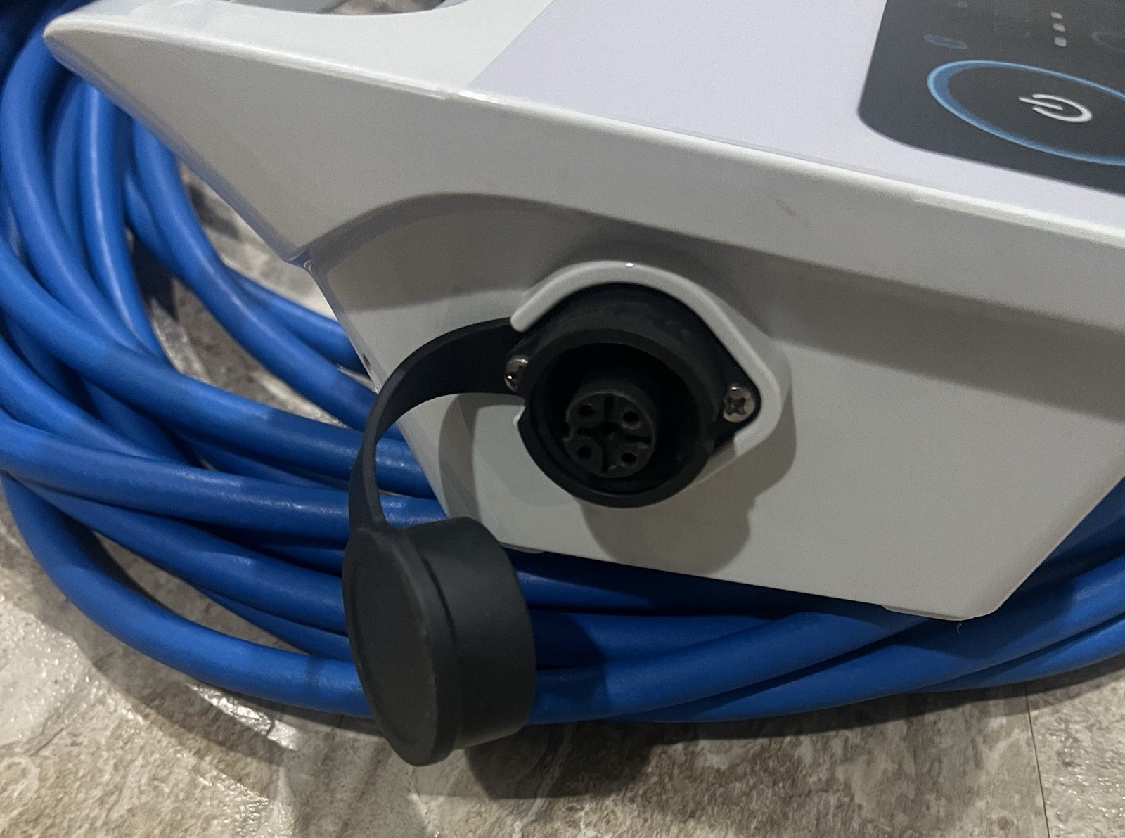 Dolphin Proteus DX3 with Power Supply