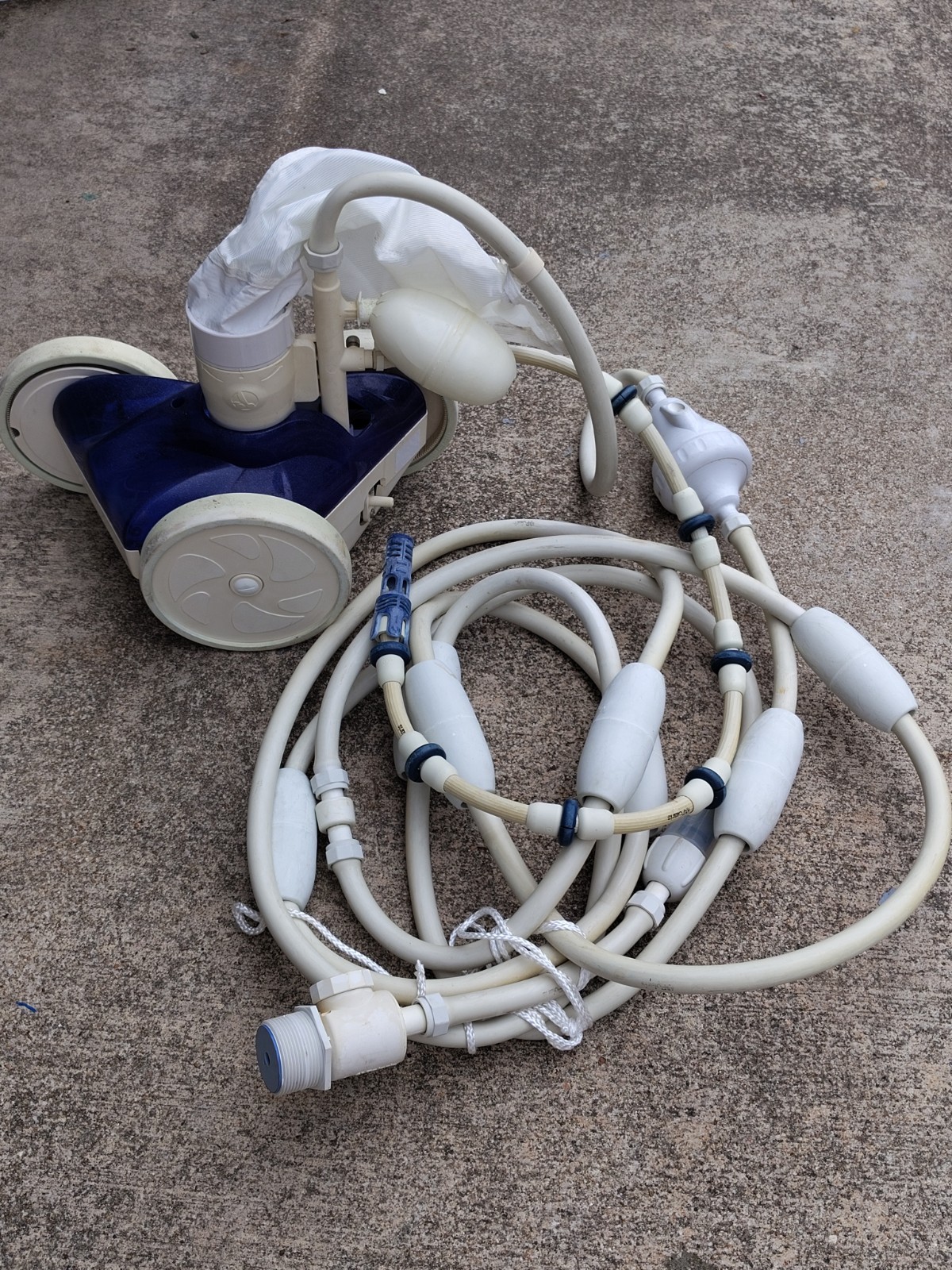 Polaris TR28P Pressure Automatic Pool Cleaner | Works | Damaged Globe Part