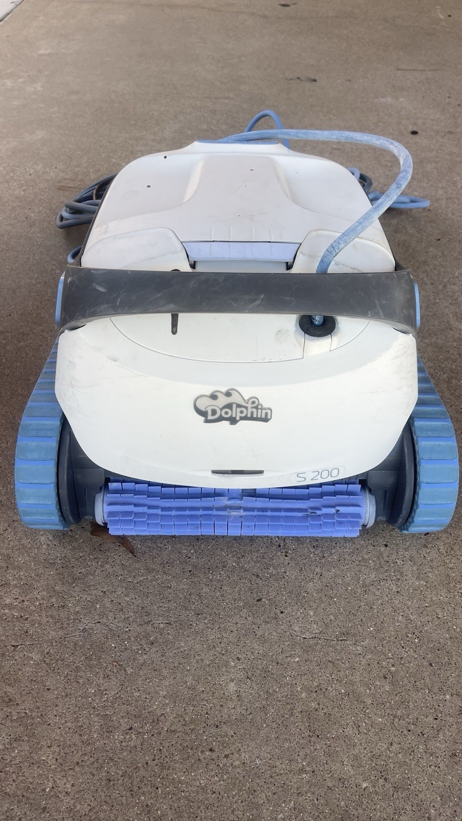 Dolphin S200 Robotic Pool Cleaner White Blue Plastic with Power Supply