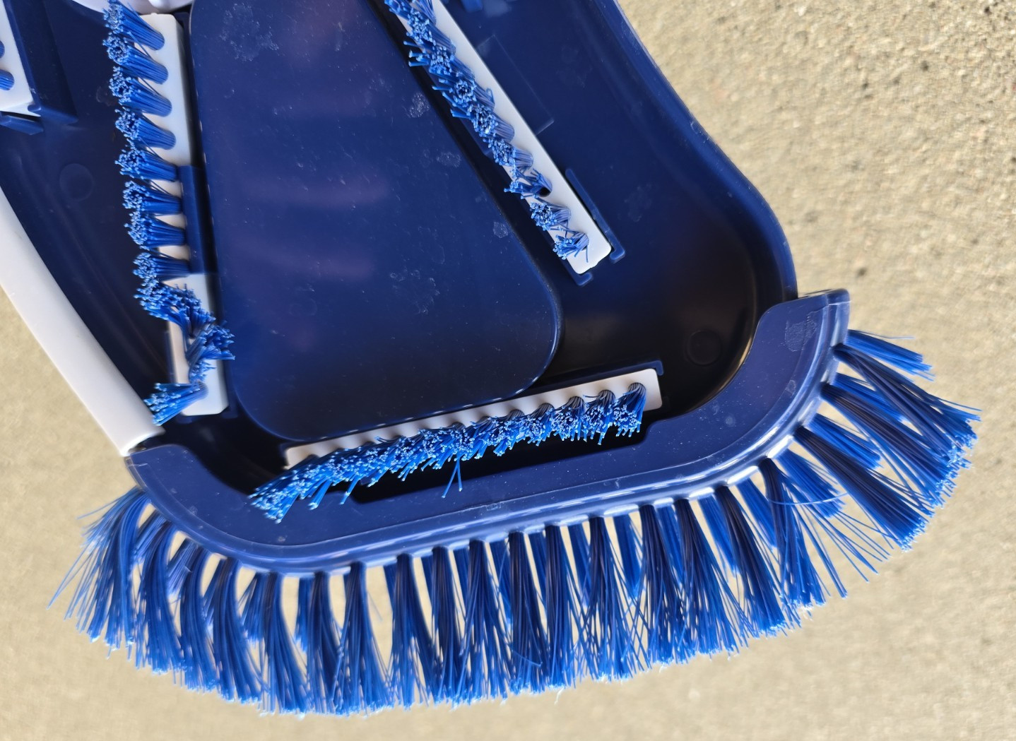 14&Prime; Vacuum Pool Brush Head Blue White Swimming Pool Cleaner Attachment Weighted