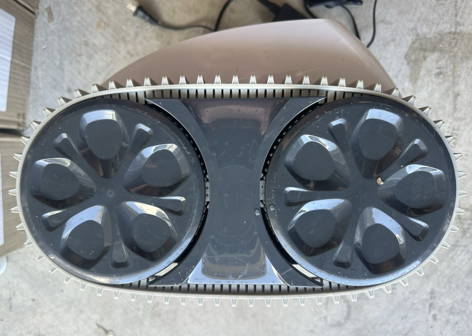 WYBOT Robotic Pool Cleaner Osprey 700 Pro FOR PARTS OR REPAIR – Non-Working