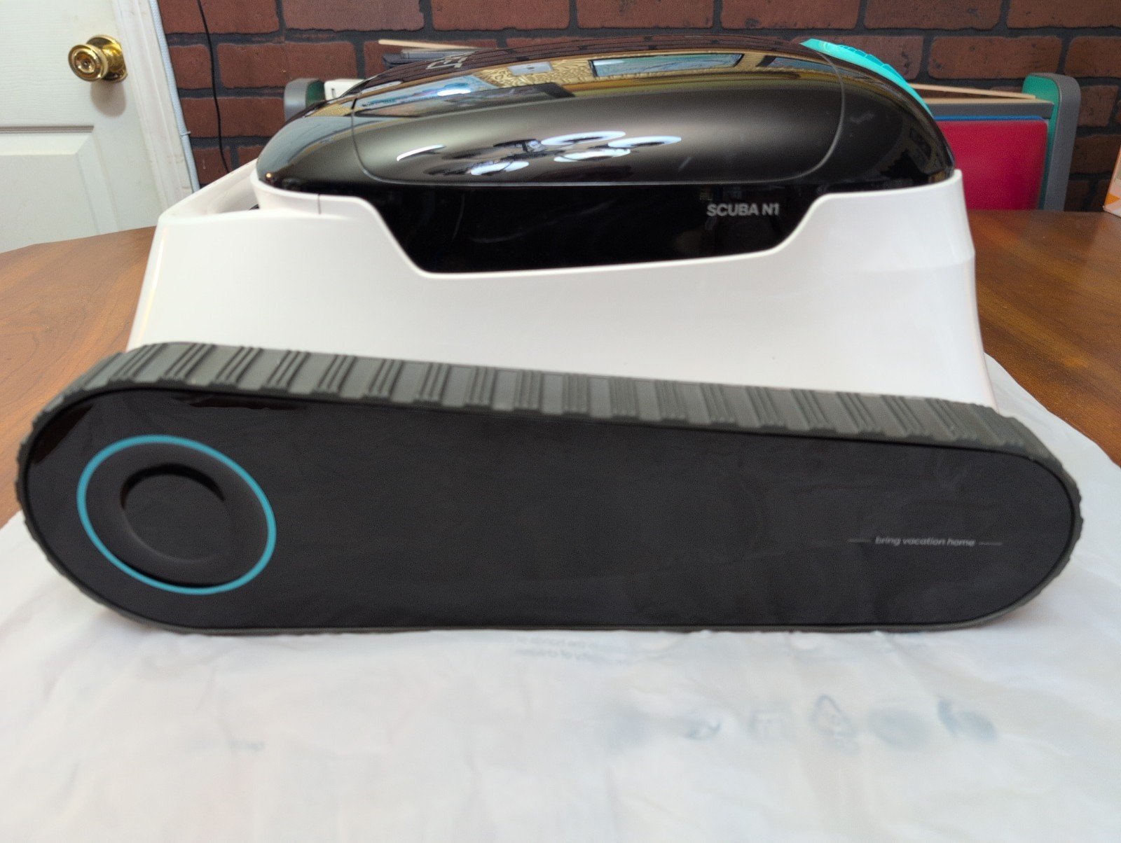 AIPER Scuba N1 Cordless Robotic Pool Vacuum Automatic w/ Charger/Xtra Brushes