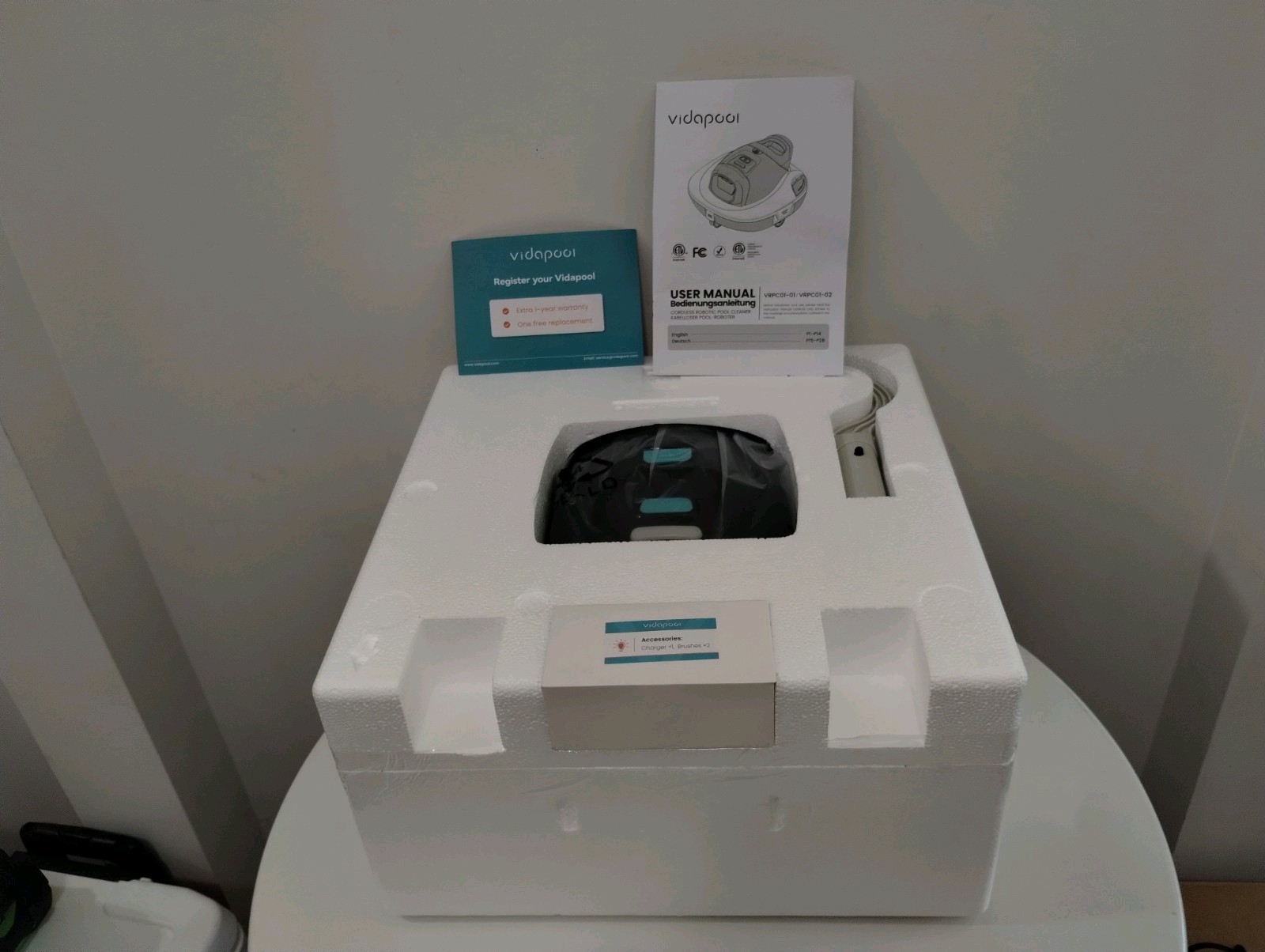 Vidapool Cordless Robotic Pool Vacuum Cleaner Portable Fast Charge Self-Parking