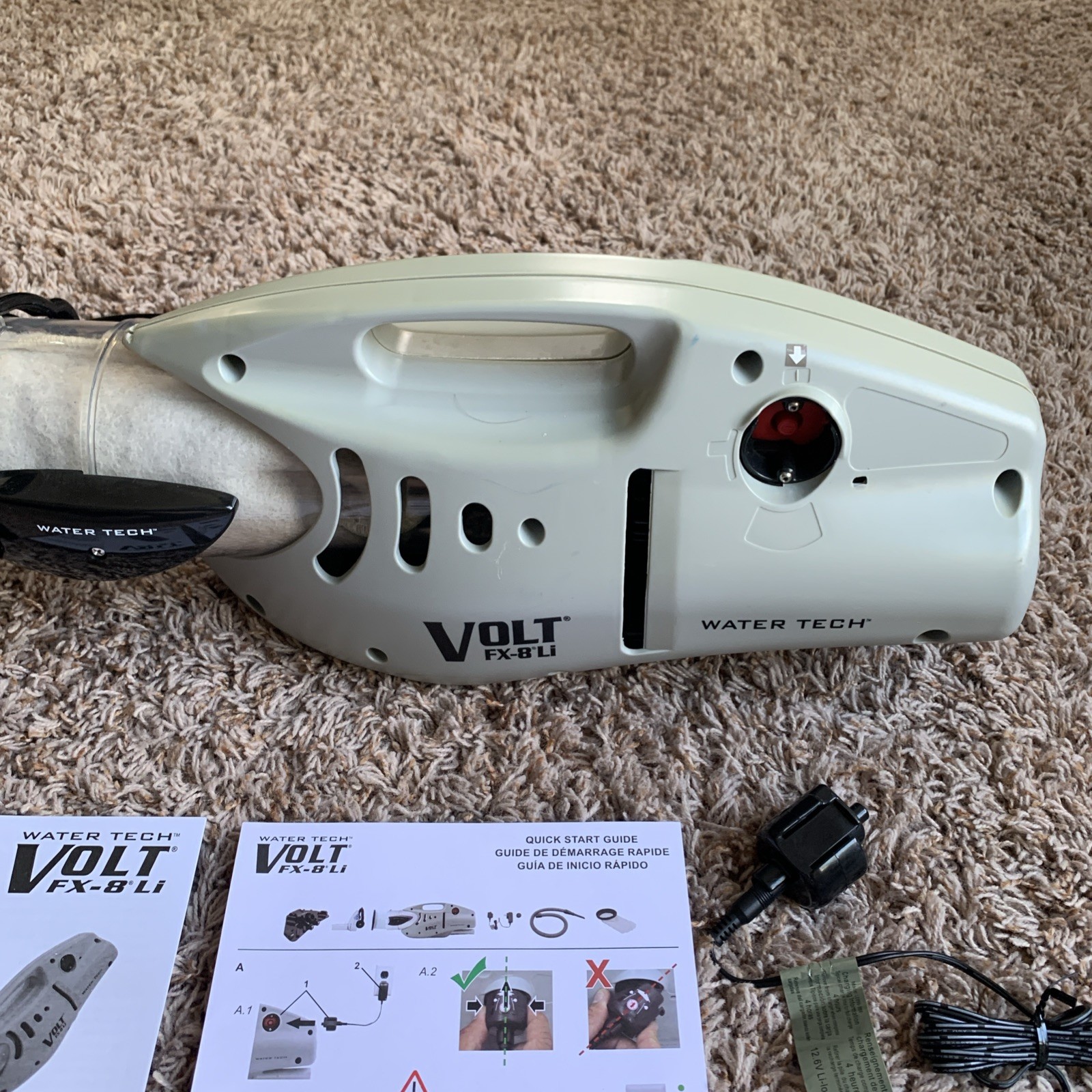 Water Tech Pool Blaster Volt FX-8Li Battery Powered Pool & Spa Vacuum 34000KL