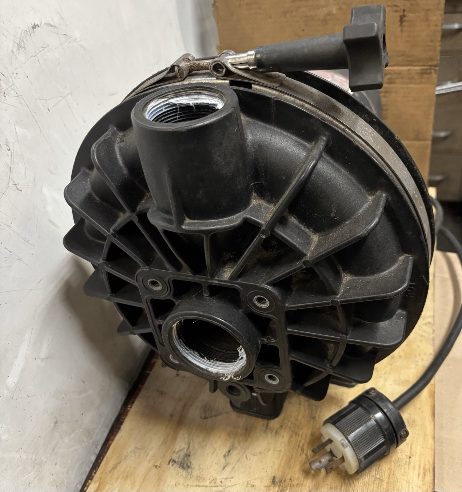 3/4 HP PULSAR Pool VAC Pump 1 Ph 115/220 Volts 3450 RPM