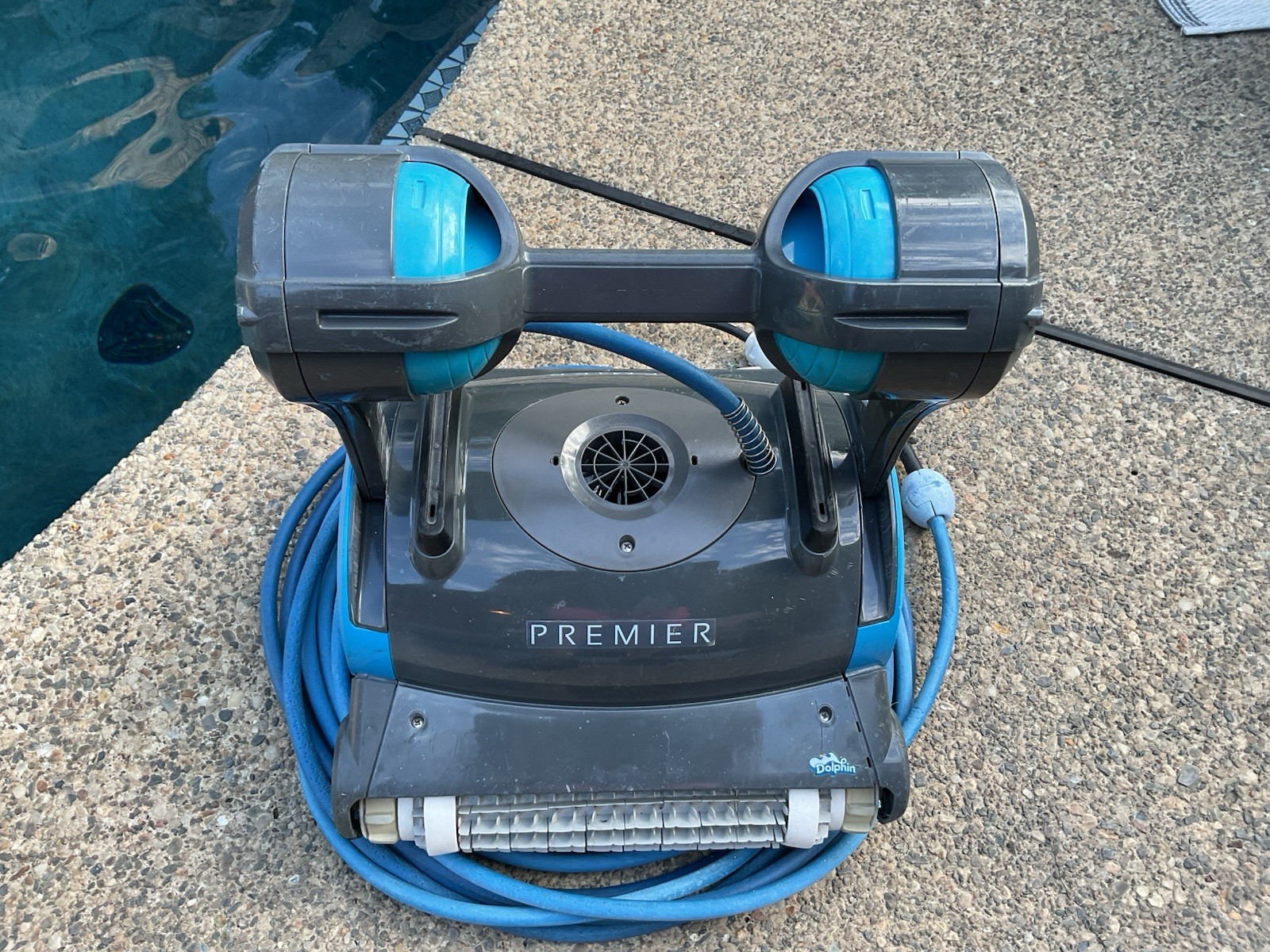 Dolphin Premier Pool Robotic Pool Vacuum