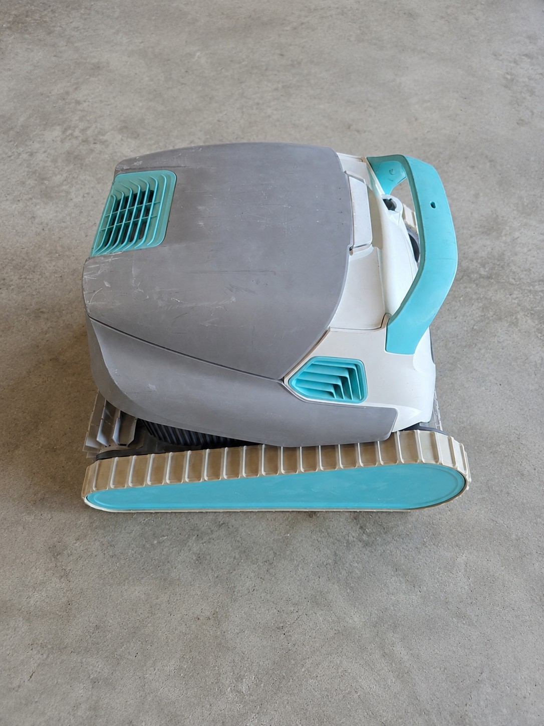 Maytronics Dolphin Active 20 Pool Cleaner Shell Parts Only