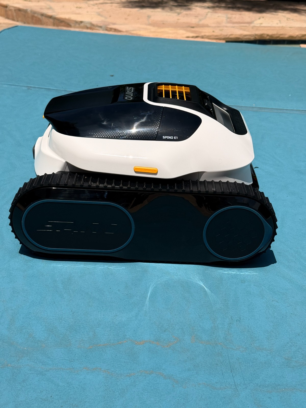 Spino E1 Cordless Robotic Pool Cleaner Wall & Waterline 1600 Sq Ft 210min App