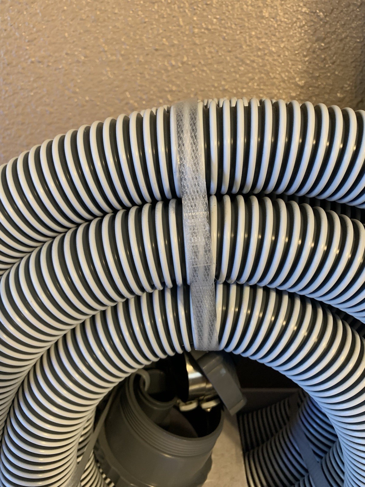 BRAND NEW Mainstays 35 ft. Pool & Spa Vacuum Hose With Adaptors 1.25”- 1.5”