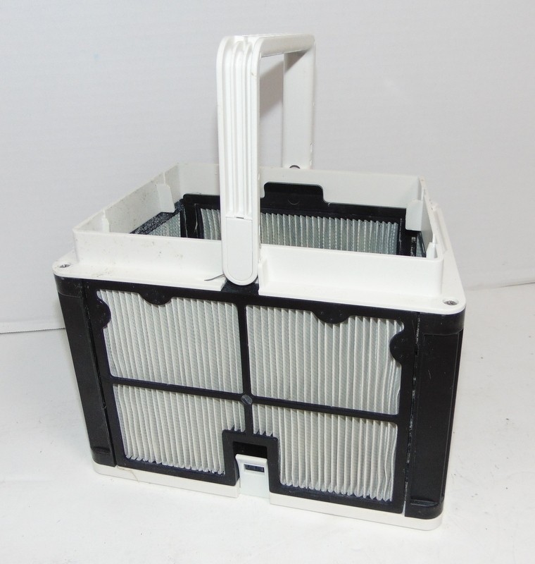 Dolphin Nautilus CC Pool Vacuum Cleaner Filter Basket Used