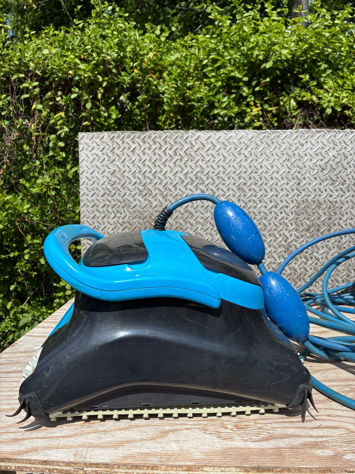 Dolphin Nautilus CC Plus Robotic Pool Vacuum Cleaner Tested- NO POWER SUPPLY