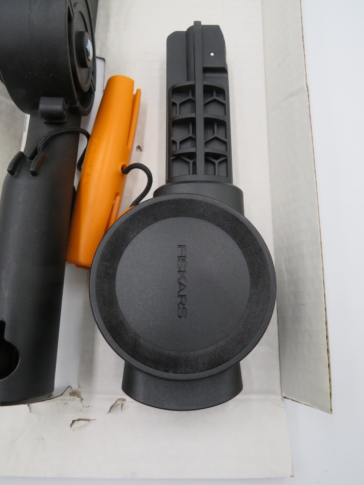 Fiskars XtendControl with Linear Double-Pulley Pruning Head and Cord