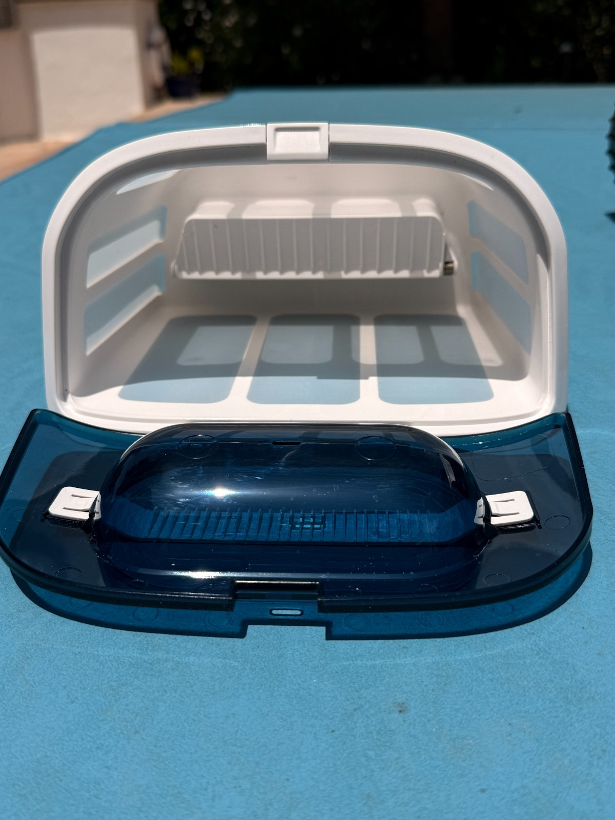 Spino E1 Cordless Robotic Pool Cleaner Wall & Waterline 1600 Sq Ft 210min App