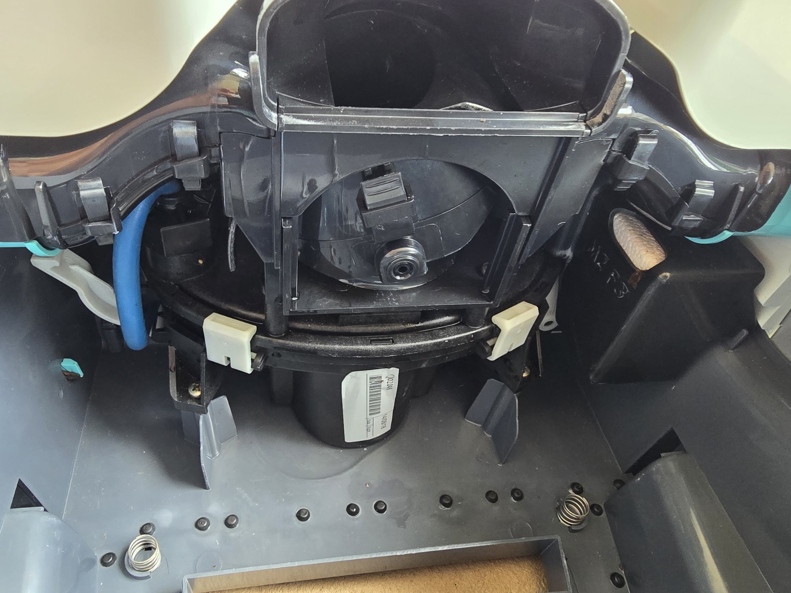 Dolphin Active 20 Robotic Pool Cleaner | Top Load Basket | Cable | No Power…