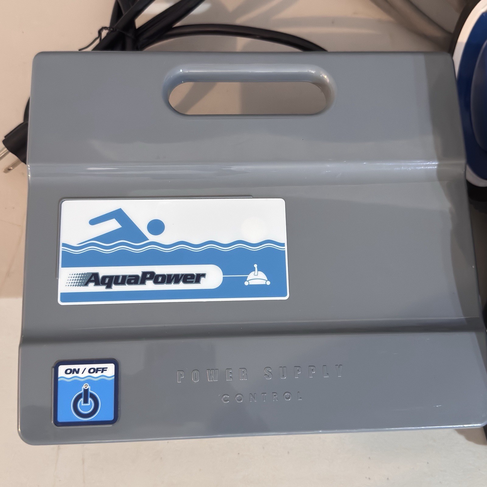 Aquabot Rapids 4WD Robotic Pool Cleaner Tested Works w/ Power Supply & Cable
