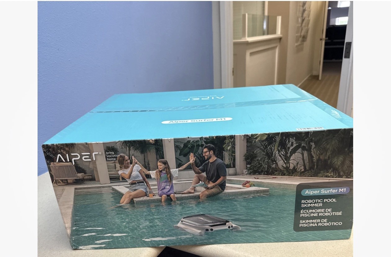 Aiper Surfer M1 Automatic Pool Skimmer Robotic Surface Cleaner with App Control