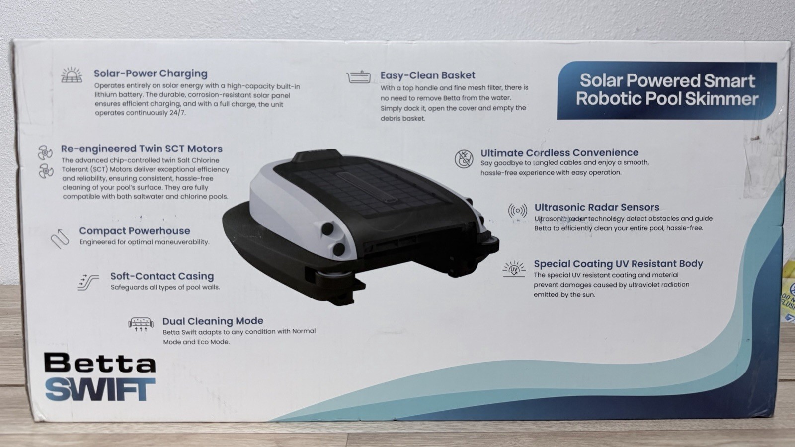 Betta Swift Solar Powered Robotic Pool Skimmer