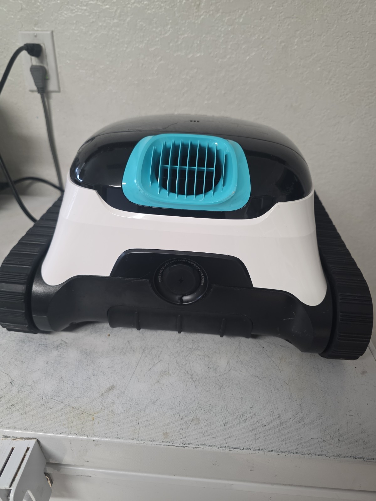 AIPER Scuba N1 Robotic Pool Vacuum Cleaner Cordless TESTED