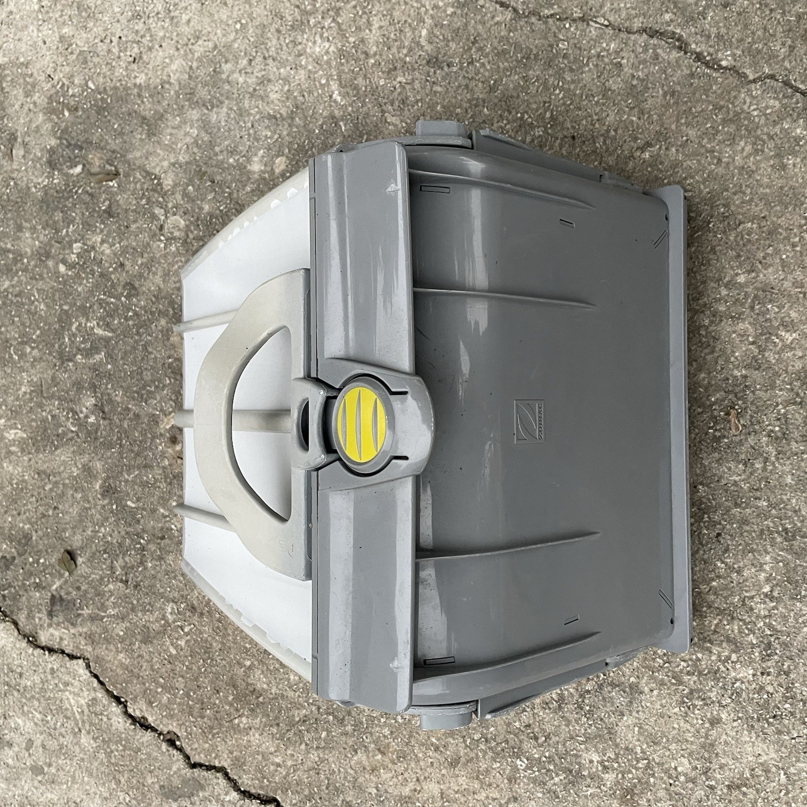 Polaris VRX iQ+ 4WD Robotic Pool Cleaner AS-IS