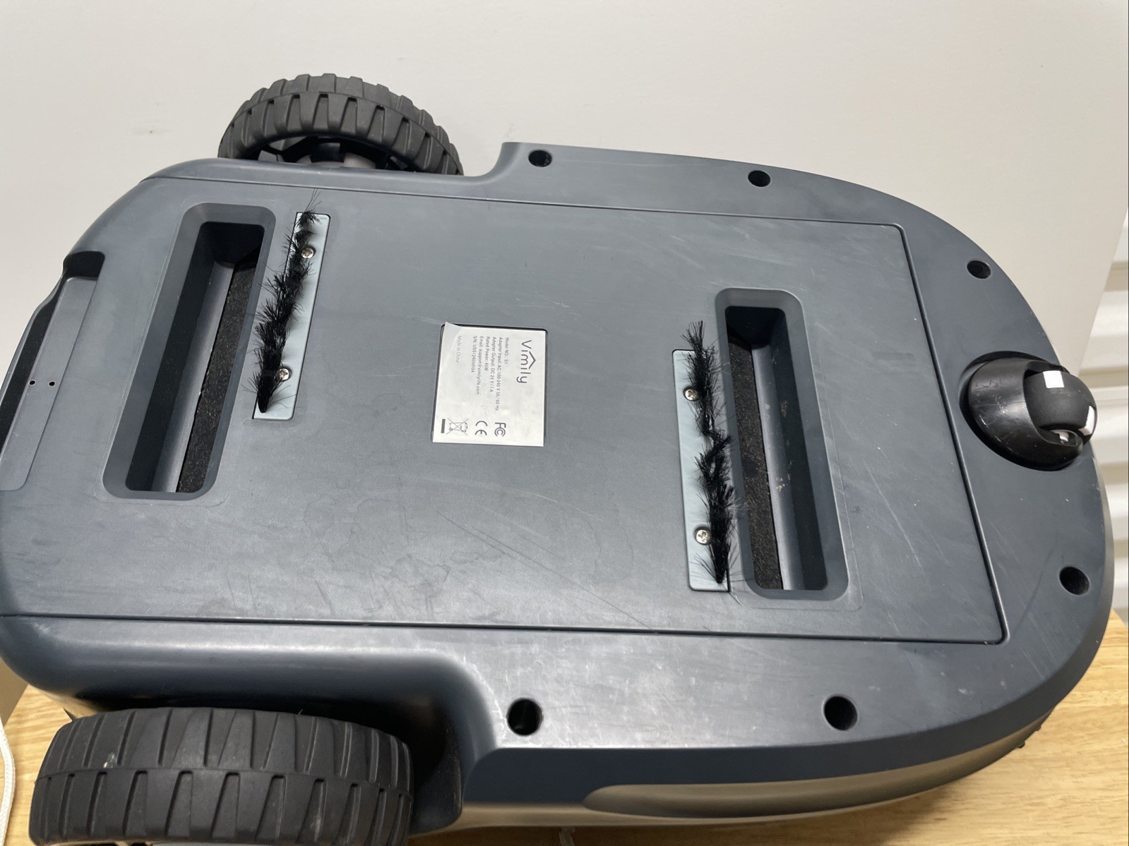 2024 New Upgraded Robotic Pool Vacuum, Cordless Robotic Pool Cleaner