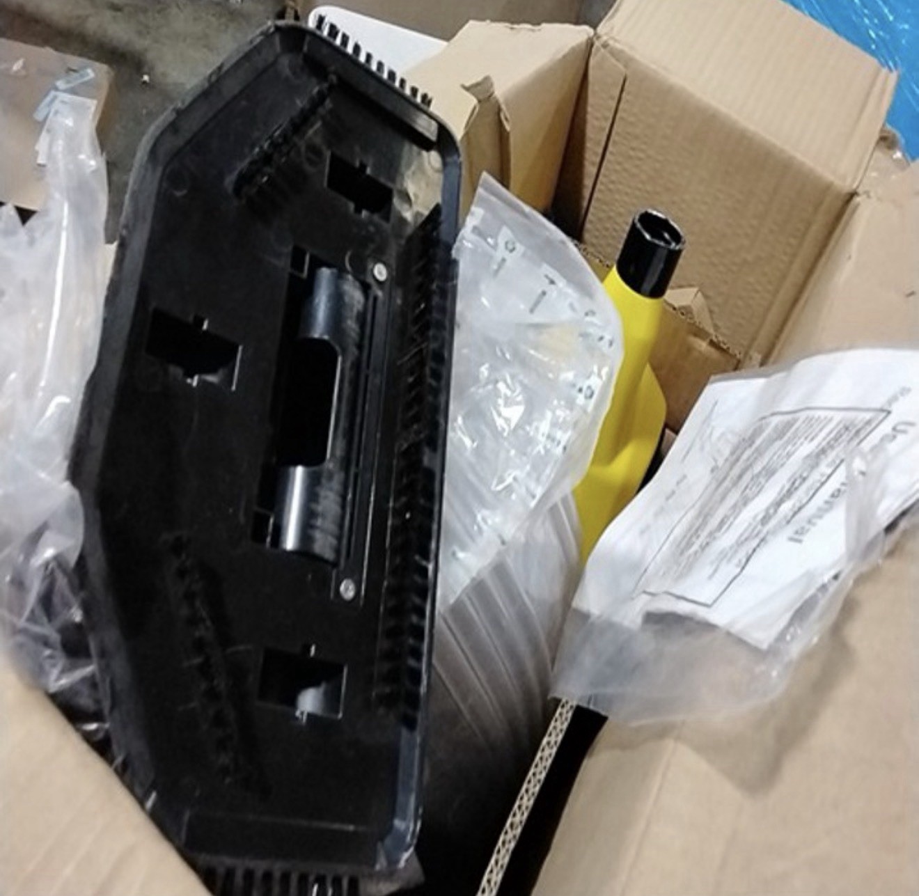 Efurden Cordless Pool Vacuum, vacuum Handheld