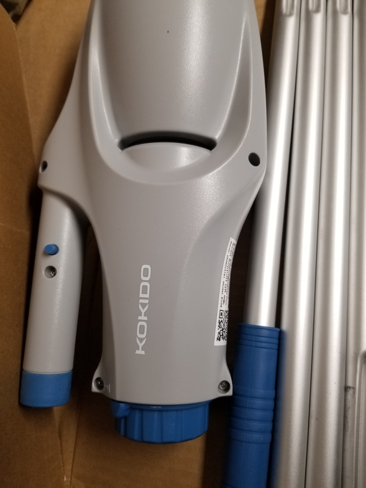 KOKIDO XTROVAC 110 Rechargeable Handheld SWIMMING Pool Vacuum Set Model EV05