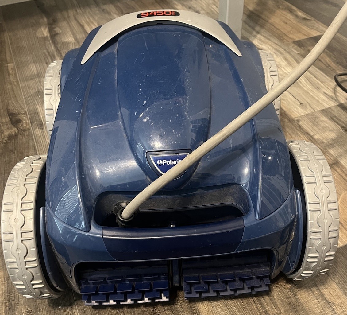 Polaris 9450 4-Wheel Drive Robotic Pool Cleaner w/ Caddy & Control Unit