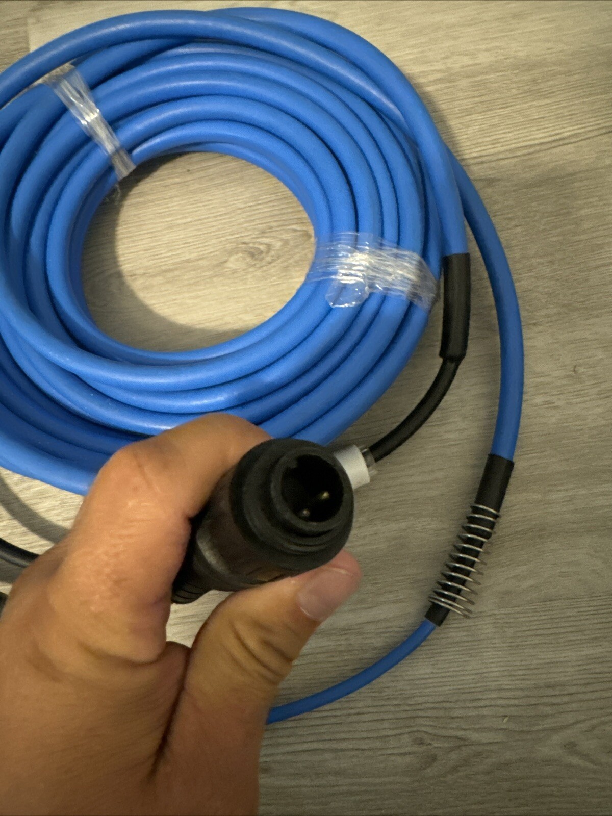 9995861-DIY Cable w/ Swivel 2 Wire, 60ft for Dolphin Robotic Pool Cleaners
