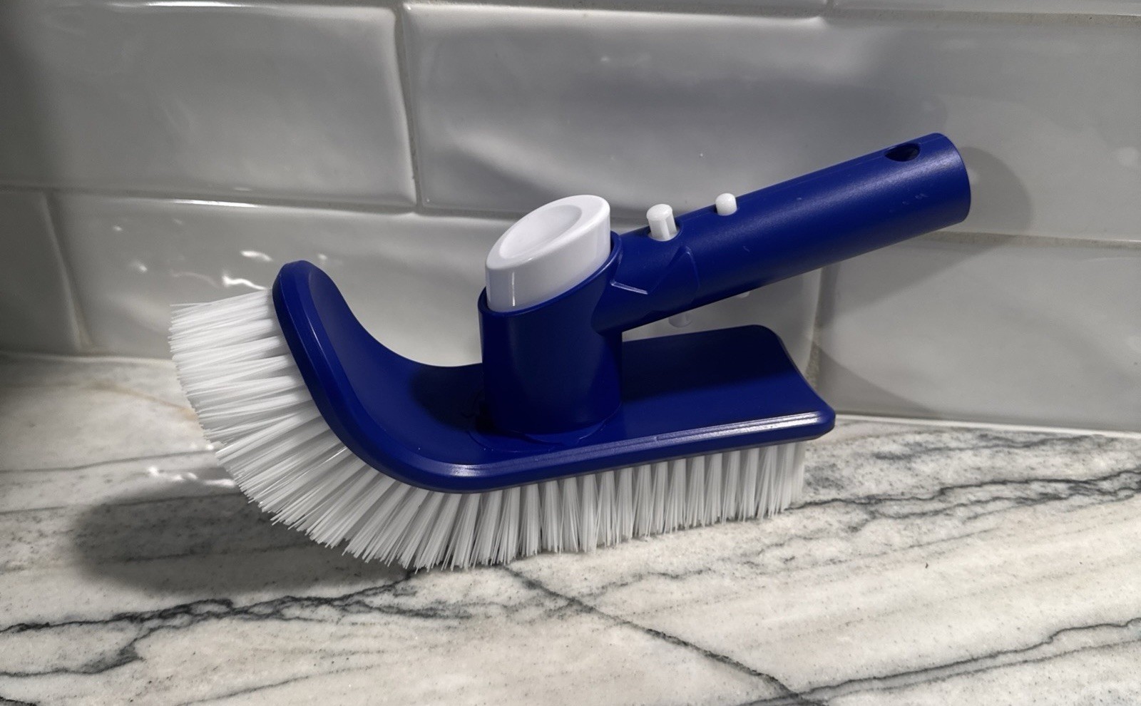 3 Pcs Pool Vacuum Cleaning Kit Includes Pool Brush, Corner Brush & Leaf Skimmer