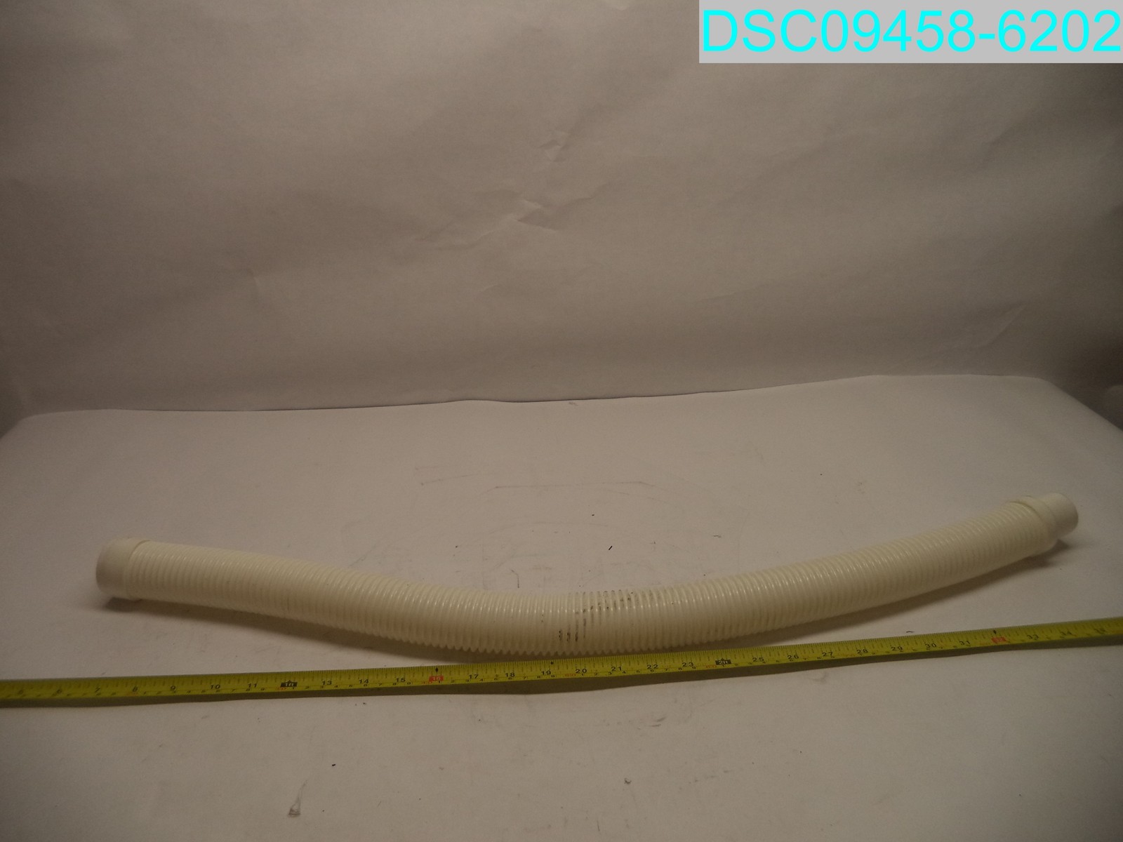 QTY=5: 32&Prime;L Replacement Off White Pool Hoses 1-1/2&Prime; ID