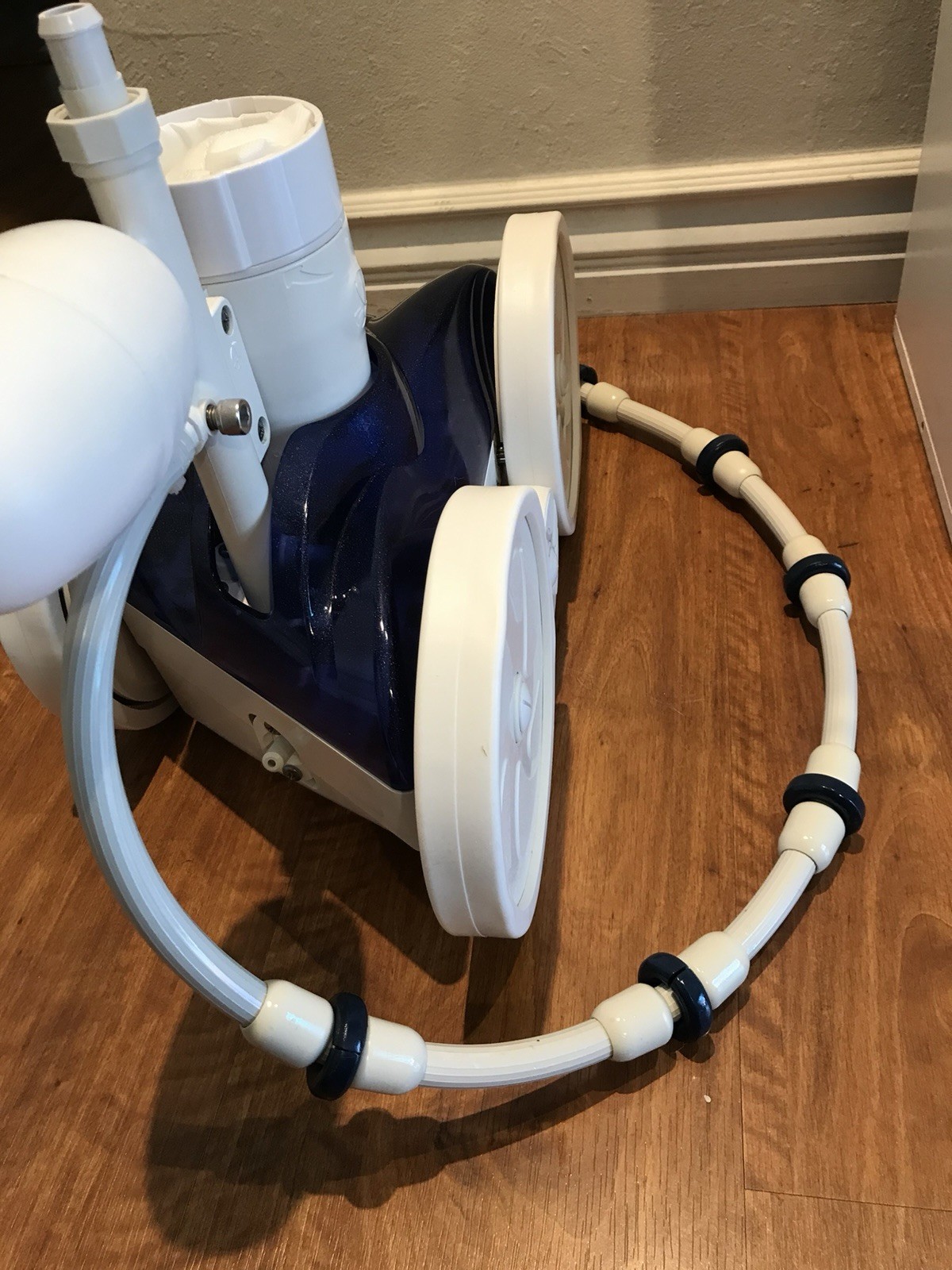 Polaris 280 Pressure Side Automatic Pool Sweep Pool Cleaner (F5) Great Condition