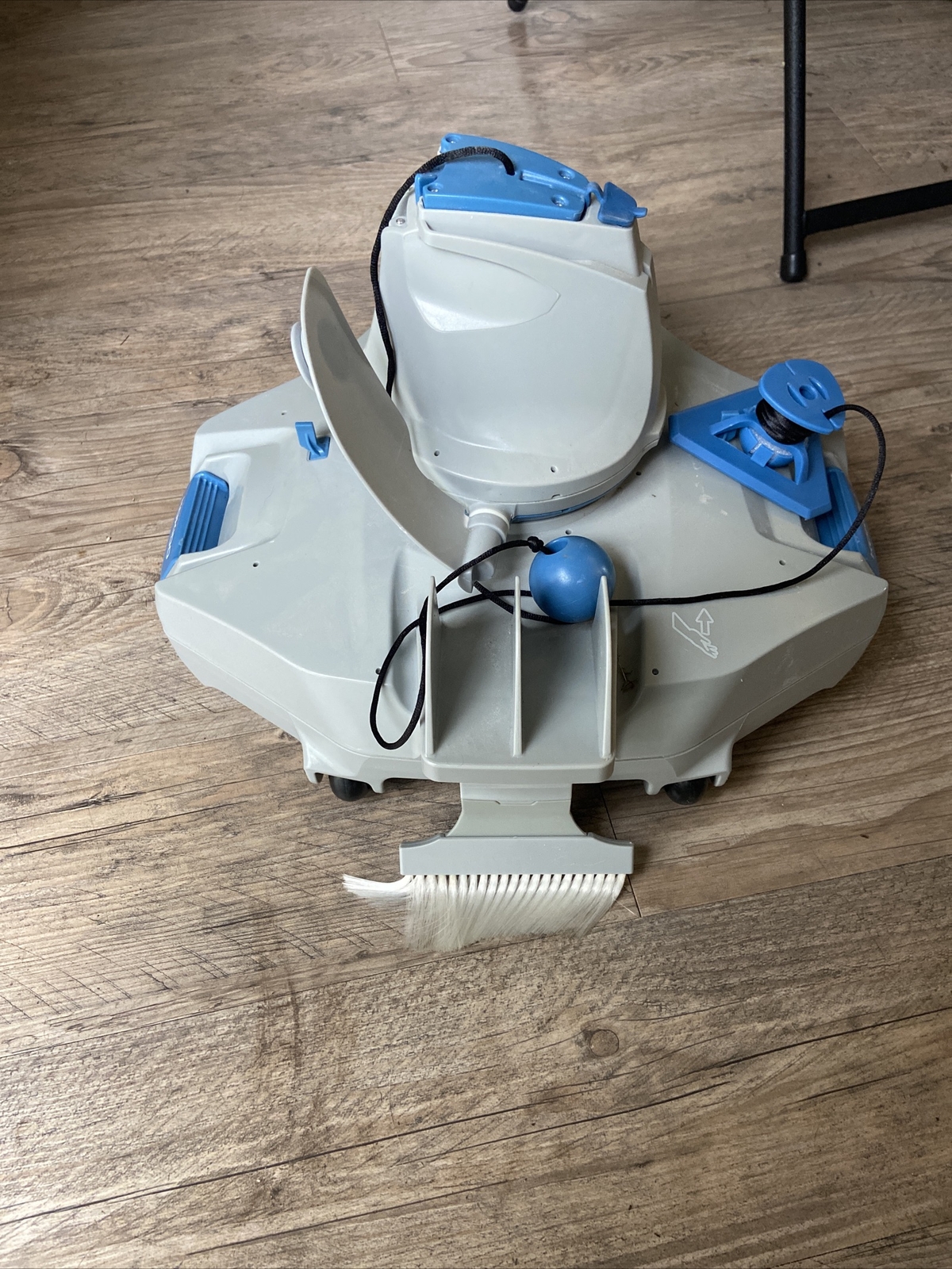 Kokido Strong 220 Jet Cordless Robotic Pool Vacuum Cleaner, Silver
