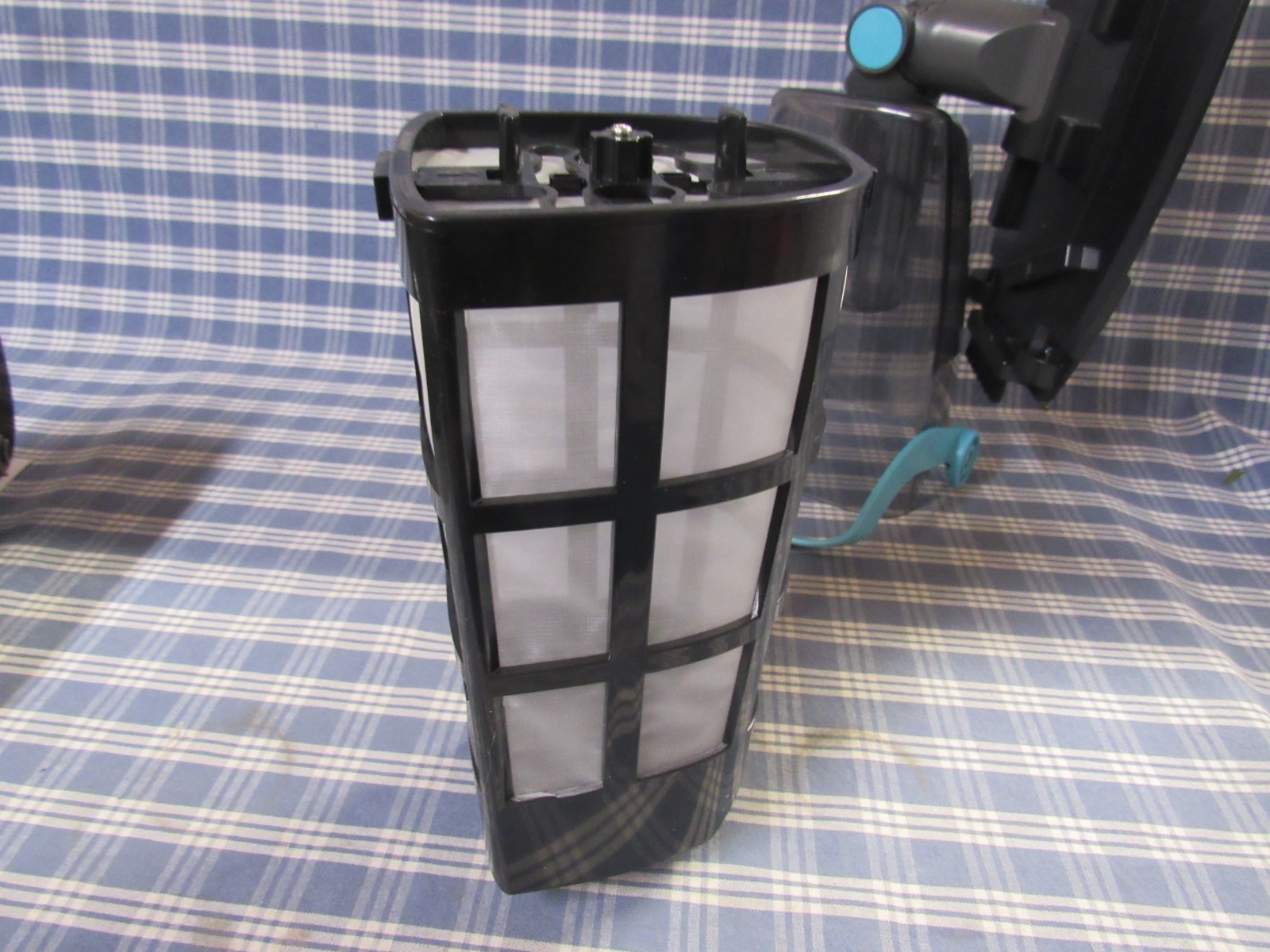 PoolMr Cordless Handheld Pool Vacuum Rechargeable (Store Display) FREE SHIPPING.