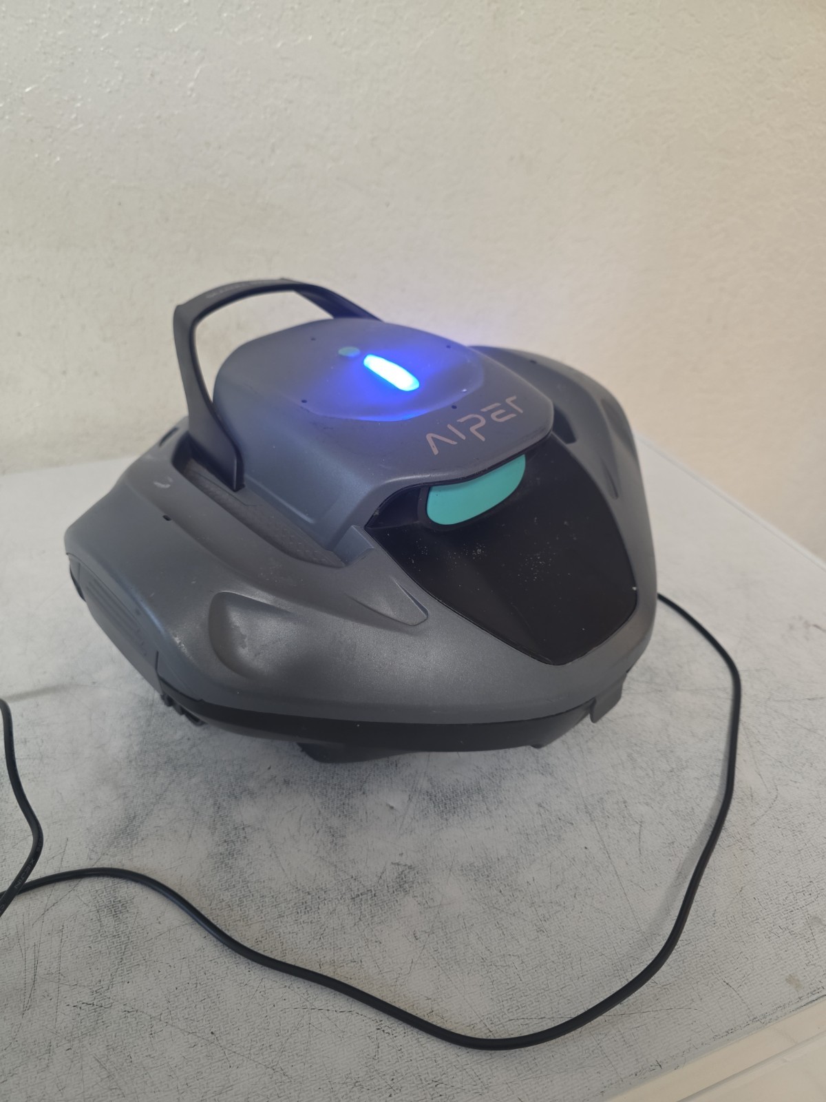 Aiper SEAGULL 800B Cordless Robotic Pool Cleaner Vacuum Above Ground Black