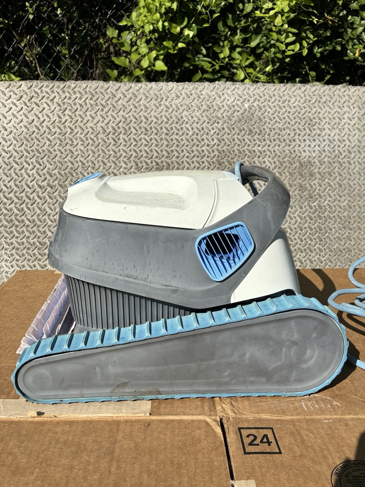 Maytronics Dolphin S200 Robotic Inground Pool Vacuum Tested Works FREE SHIPPING