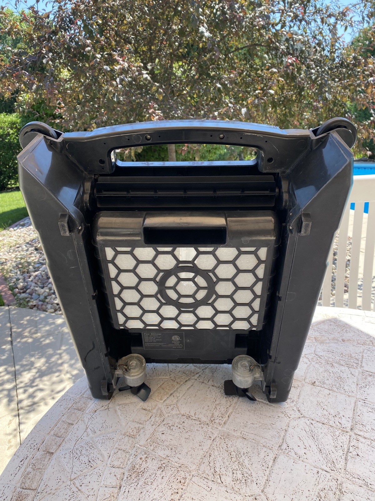 Solar Robotic Pool Skimmer 2 Cleaning Mode Automatic Swimming Pool Cleaner Robot