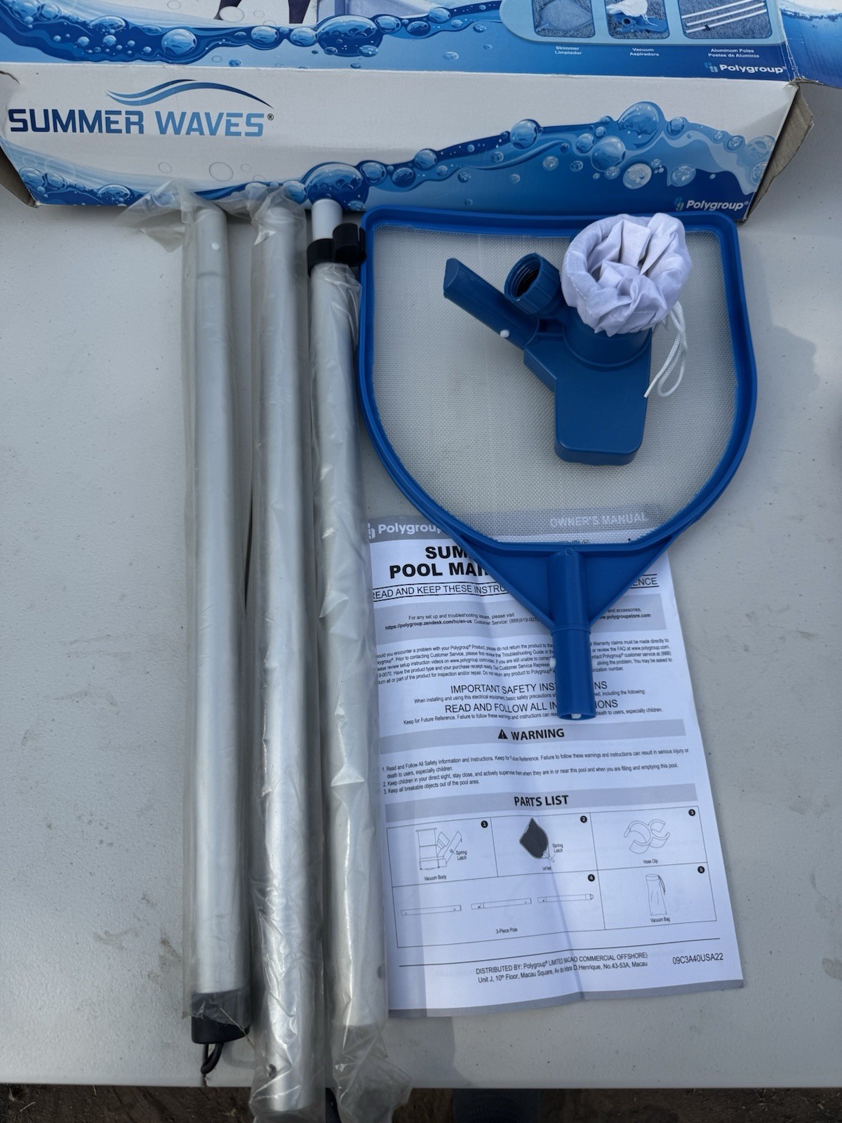Summer Waves Pool Cleaning Kit Vacuum ,Skimmer, Telescope Pole! Open Box