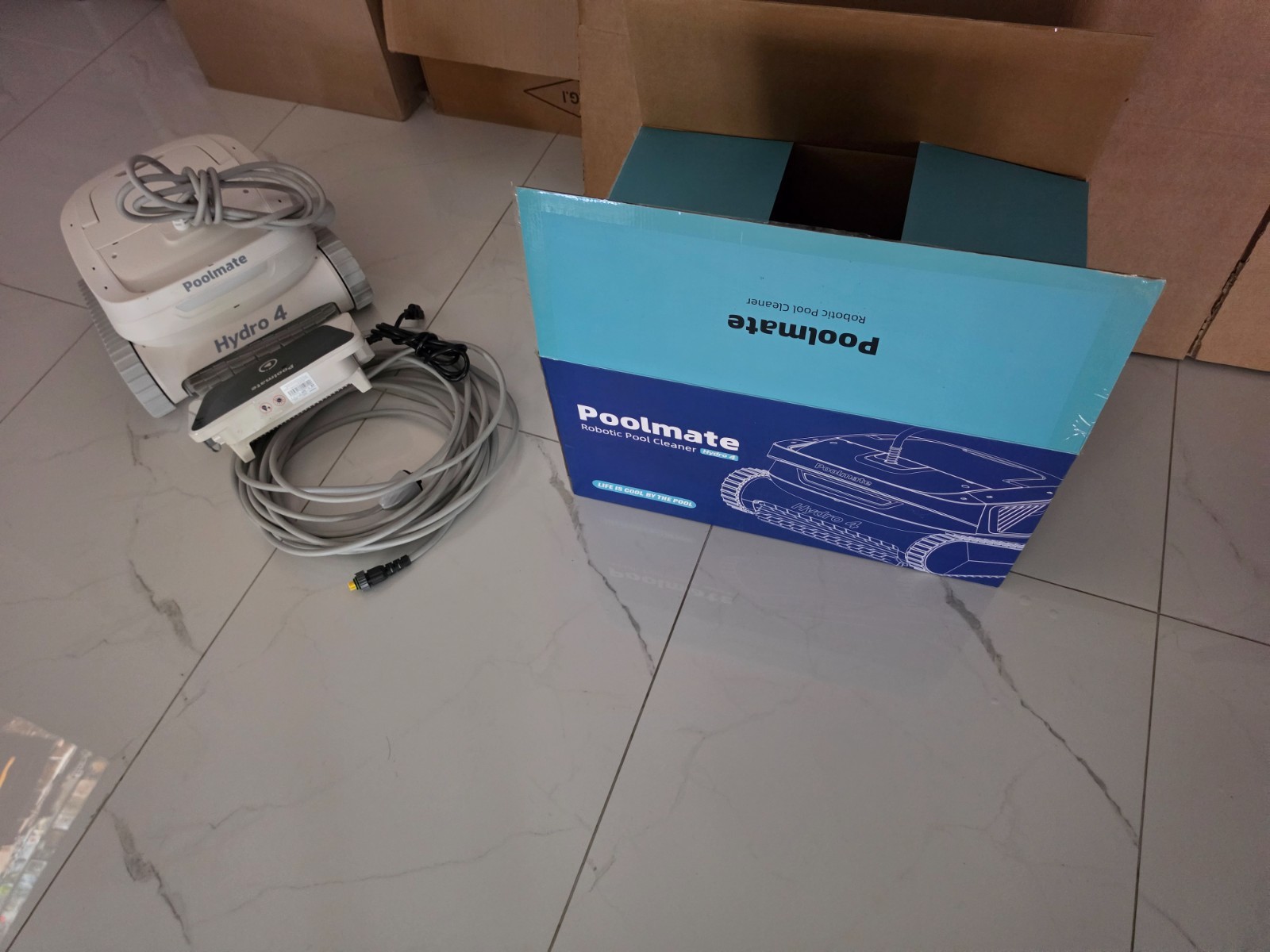 Chasing Poolmate Hydro 4 Corded Robotic Pool Cleaner 5,070 GPH suction capacity