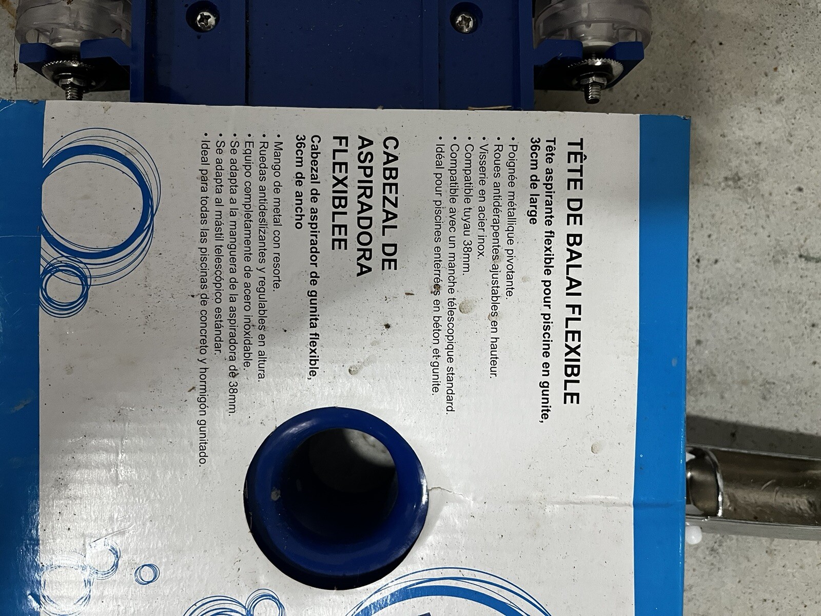 POOL STYLE Heavy-Duty 14 INCH Flexible Pool Vacuum Head NEW