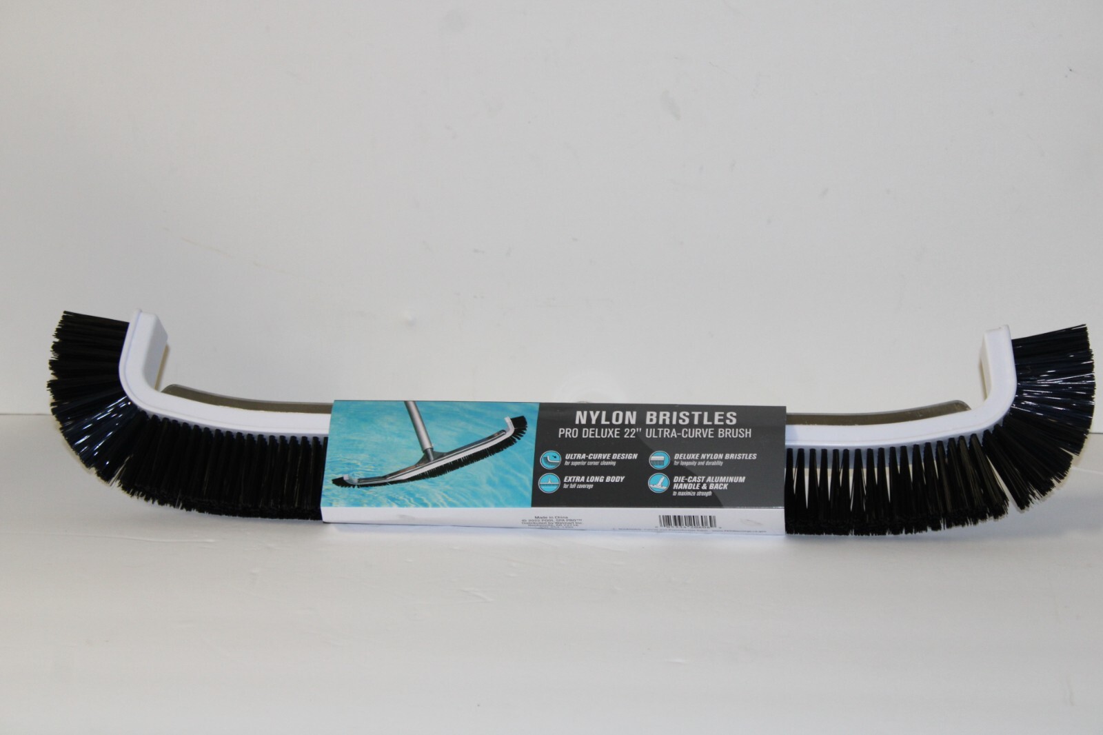 Pool Spa Pro Deluxe 22 Inch Ultra-Curve Swimming Pool and Spa Cleaning Brush